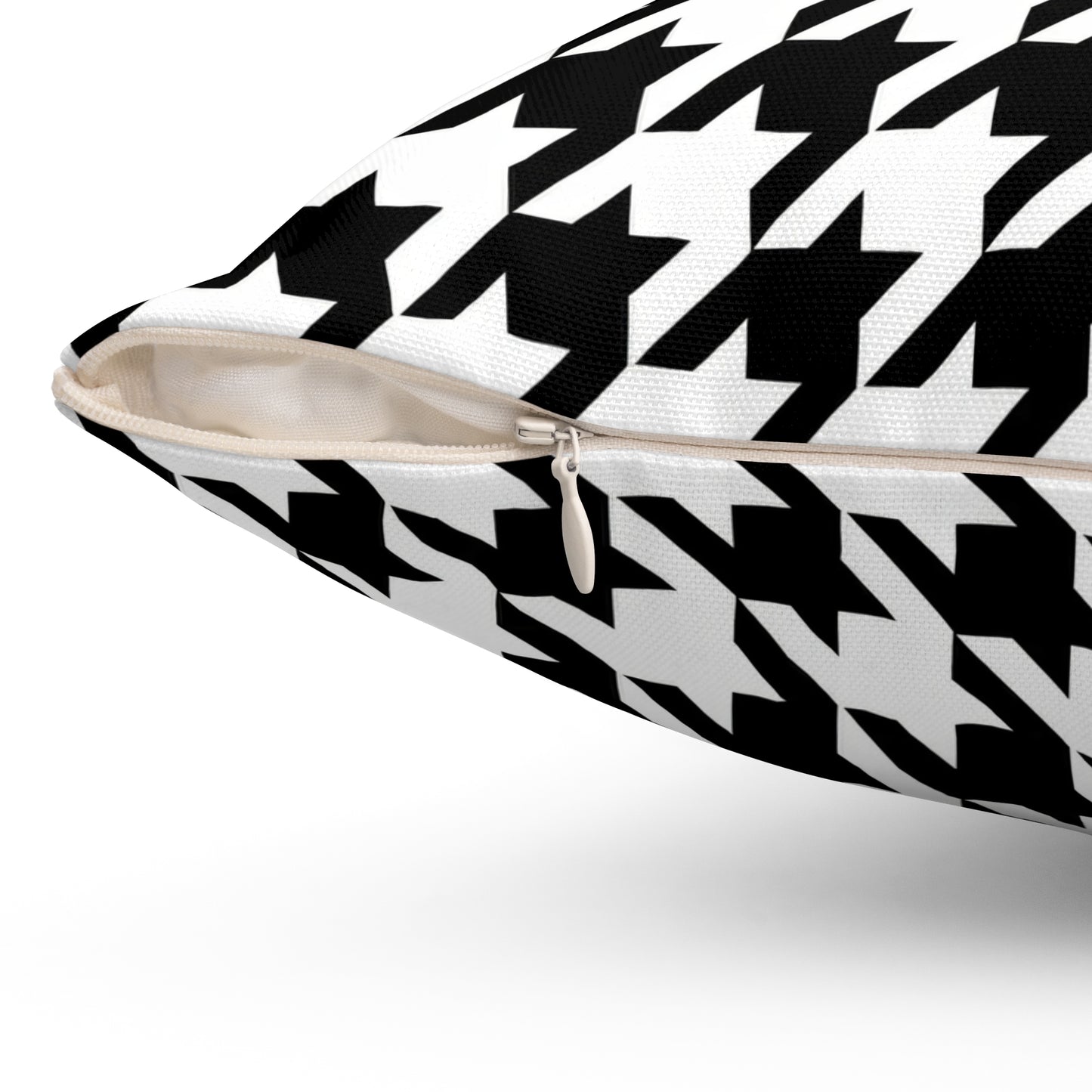 Houndstooth Black & White Decorative Pillow2